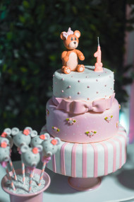 Baby birthday cake 